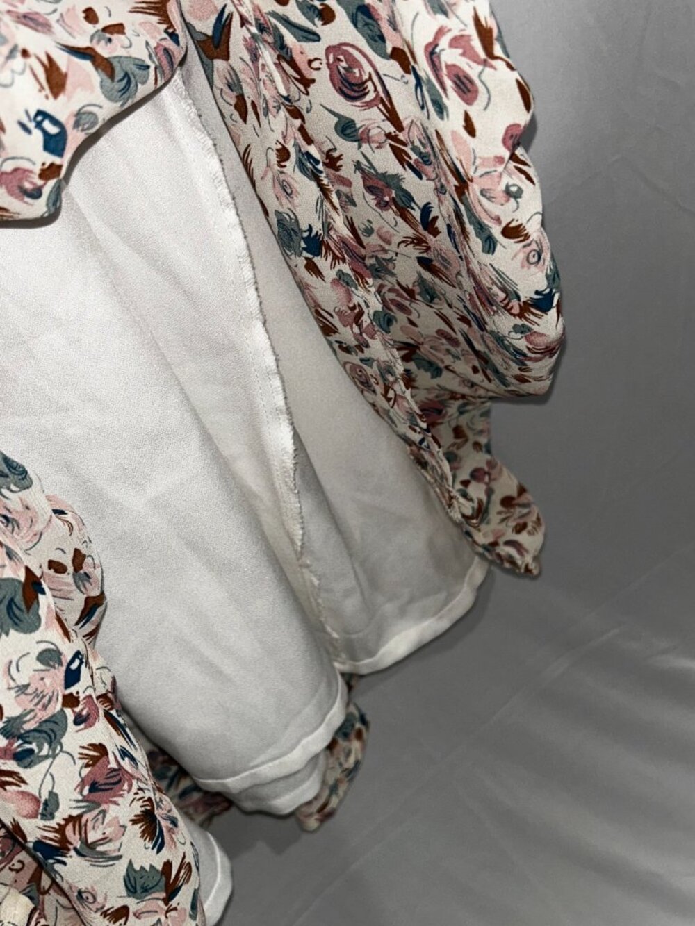 Dainty Jewell's Small Floral Dress - Picture 5 of 7